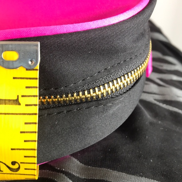 Prada candy cosmetic bag - Picture 7 of 8